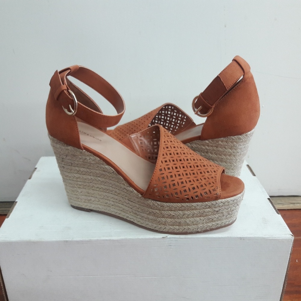 14th & Union wedges - Picture 1 of 3